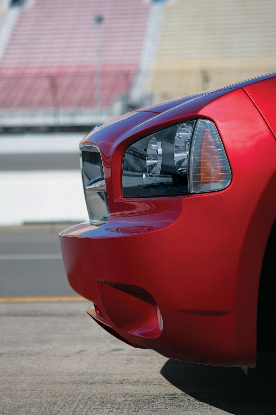  Dodge Charger R/T 2005 года  (фото 60 из 81)